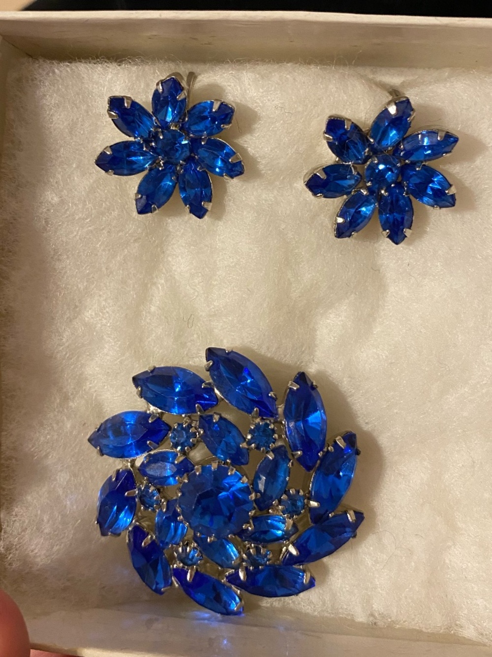 1950's Brooch and earring set